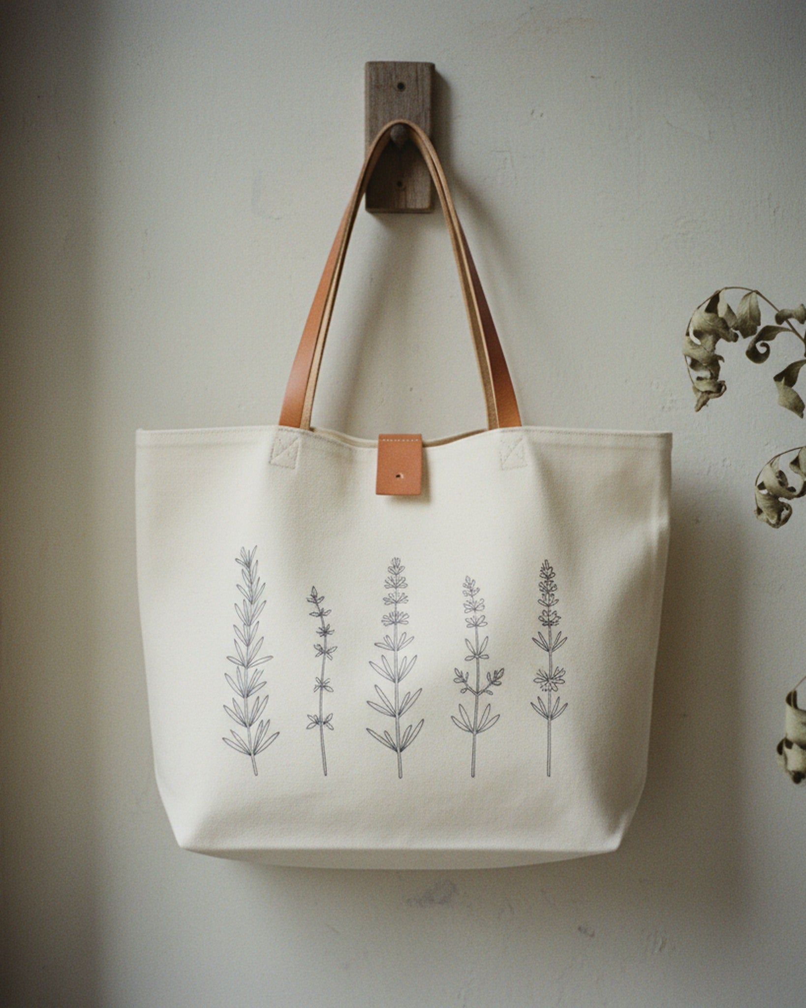 Tote Bag Minimalist Herb Line · editorial · Creo Fleur Atelier