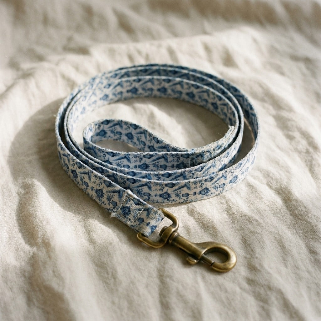 Creo Fleur Atelier — Dog Leash — Chinoiserie Blue White Weave
