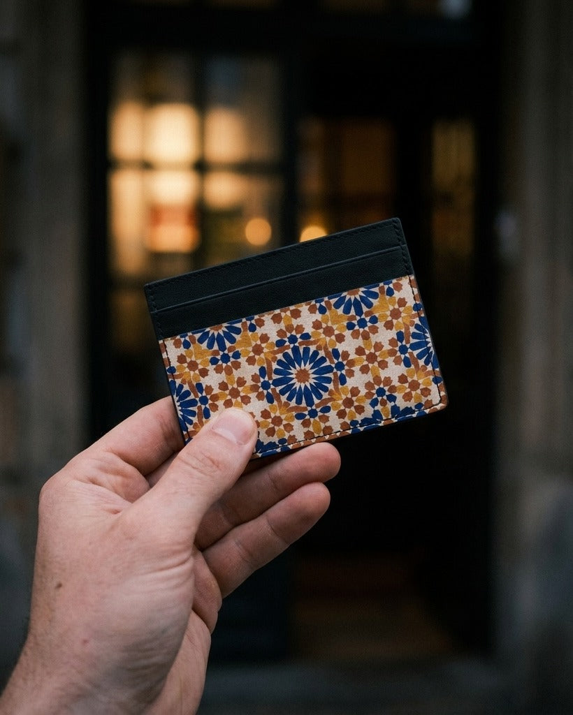 Carte Zellij Marrakech — on-model editorial with geometric card holder — Italian nappa leather — Hoboken atelier