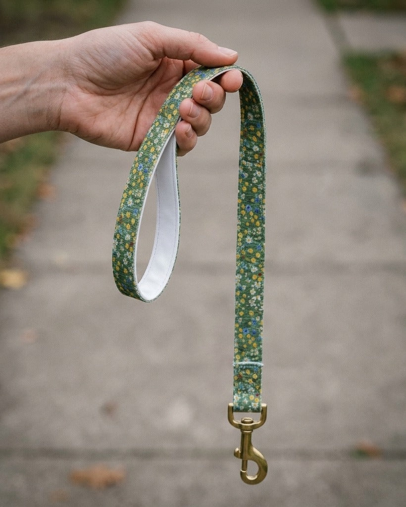 Creo Fleur Atelier — Dog Leash — Wildflower Scatter Compact