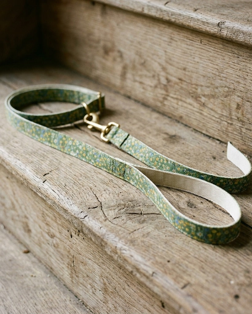 Creo Fleur Atelier — Dog Leash — Wildflower Scatter Compact